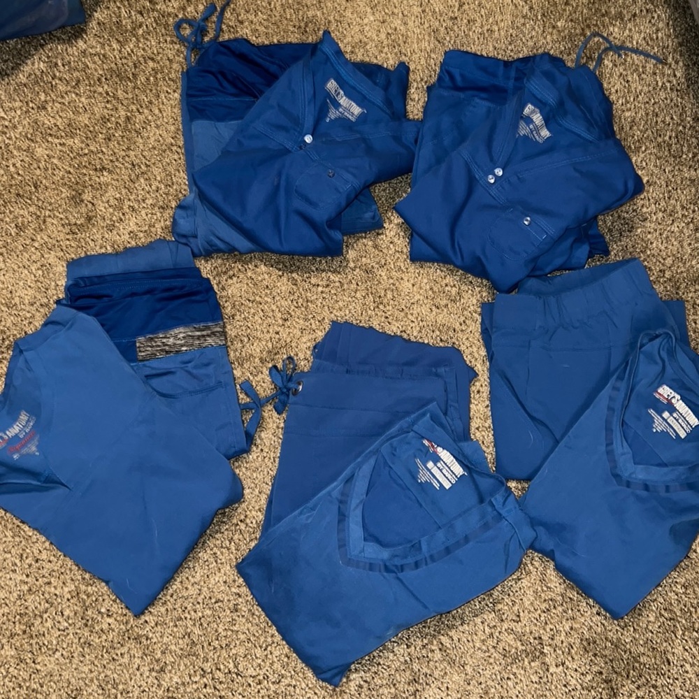 Set of 5 pants and 5 shirts royal blue greys anatomy scrubs